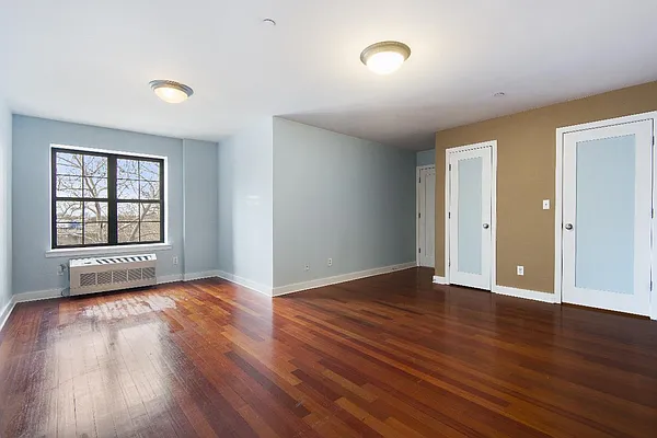 Sold by Real Direct | media 13