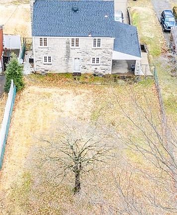 Large level fenced in back yard