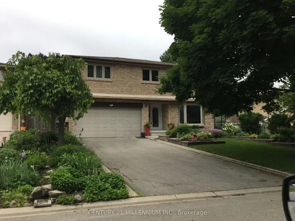 4 Marchmount Cres, Brampton, ON L6S 2S9