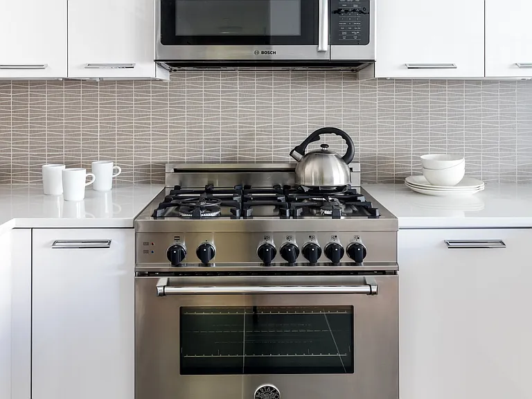 250 W 93rd St #16E — Photo 3