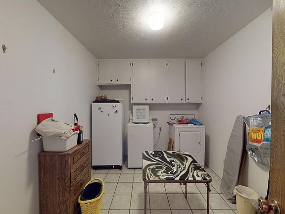 5th image of 9142 Bedford Dr