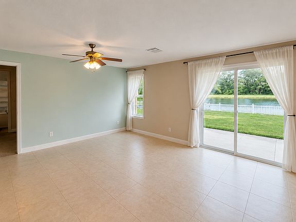 4th image of 136 Pine Arbor Cir