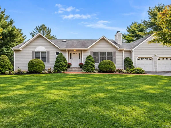 2380 Laurel Avenue, Southold, NY 11971
