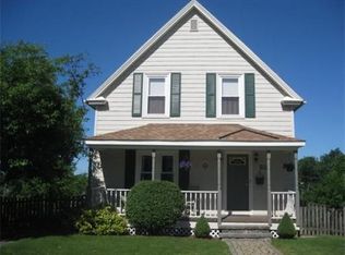 214 Burncoat St, Worcester, MA 01606