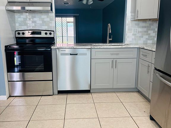3rd image of 4421 SE Village Rd