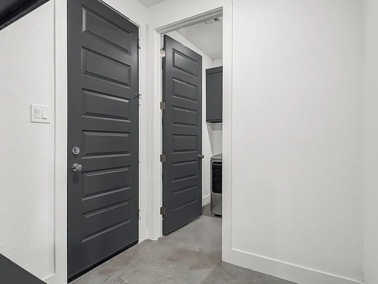 3010 Alpha Wolf Ct — Photo 20