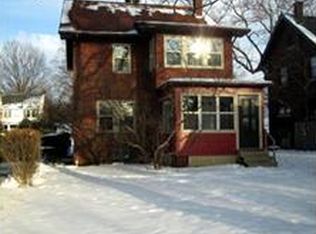 2124 Concord Dr, Lakewood, OH