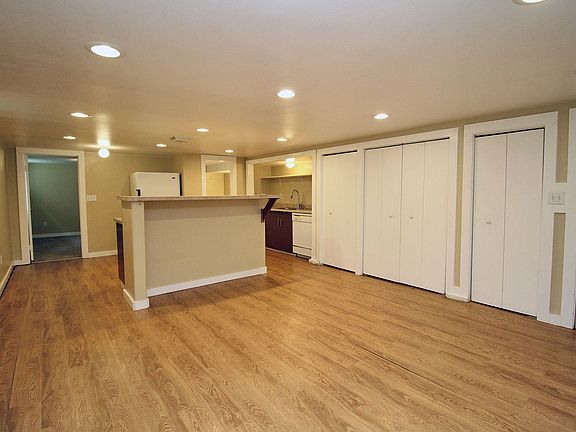 4th image of 901-915 NE Roselawn St #915-A