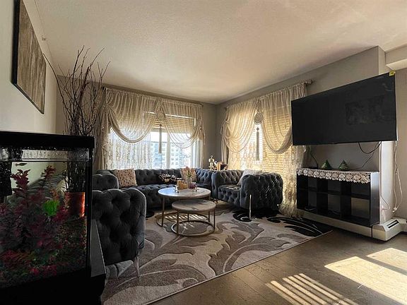 5th image of 155 SE Skyview Ranch Way NE #1406