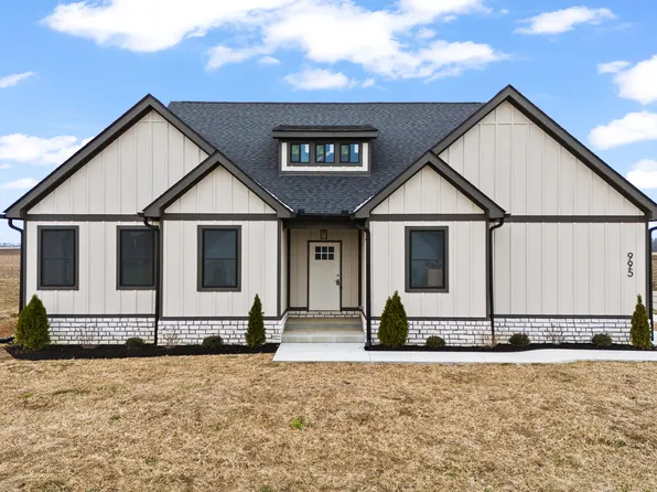 995 Rosenthal Dr, Troy, OH 45373