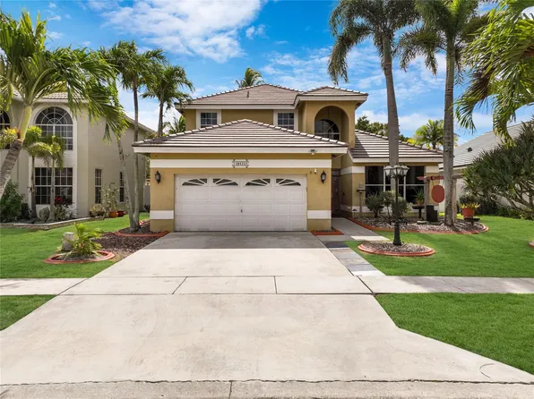 18424 NW 11th Court, Pembroke Pines, FL 33029