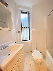 Rented by Urban Real Estate Property Group Inc