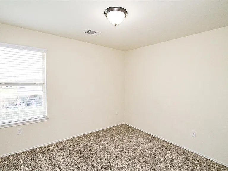 317 Noddy Rd — Photo 16