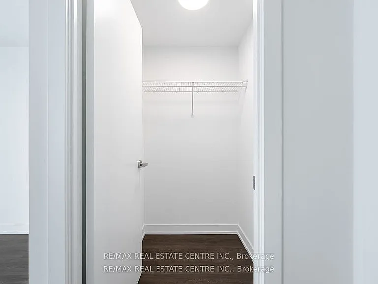 370 Martha St #1703 — Photo 23