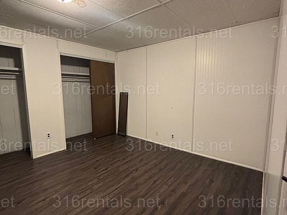 4th image of 300 S Main St #4