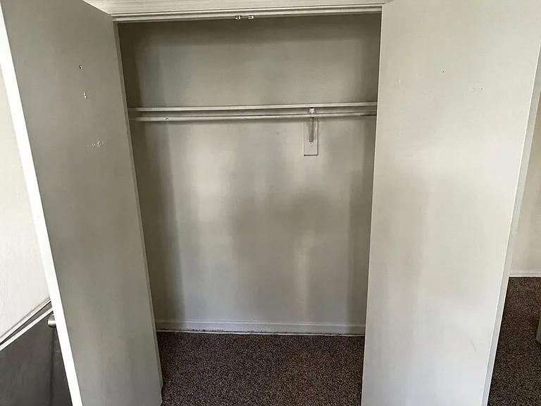 424 Peregrine St — Photo 6