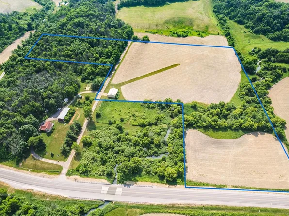S5677 State Highway 136, Baraboo, WI 53913