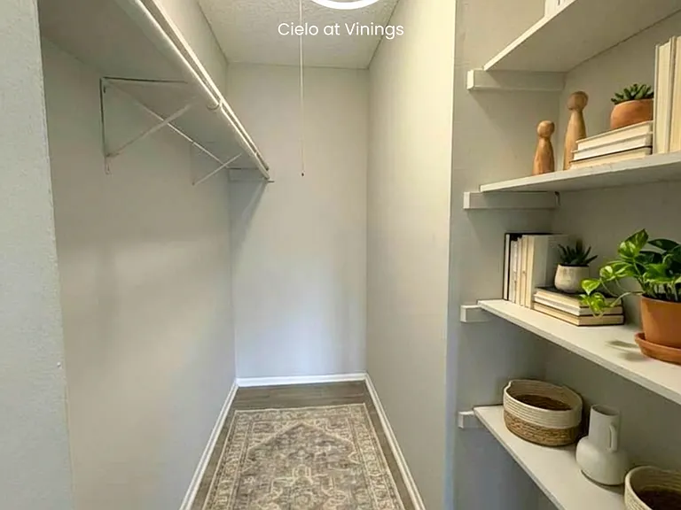 Premium Living at Cielo at Vinings - Pool, Gym & More! — Photo 20