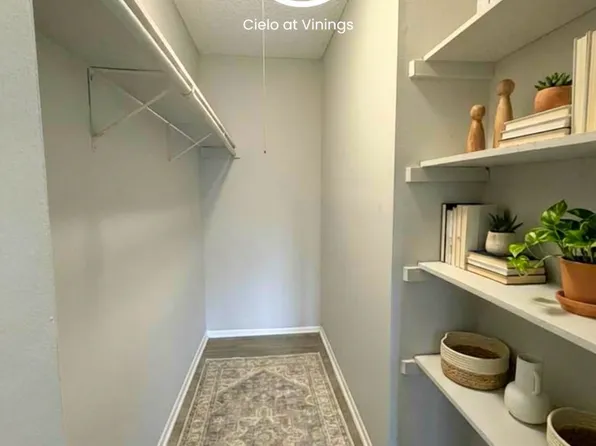 Premium Living at Cielo at Vinings - Pool, Gym & More!