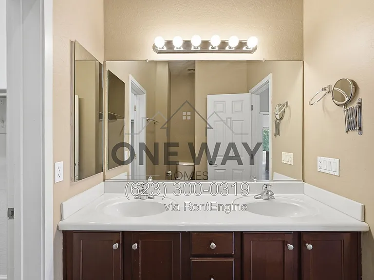 544 N Alma School Rd — Photo 30