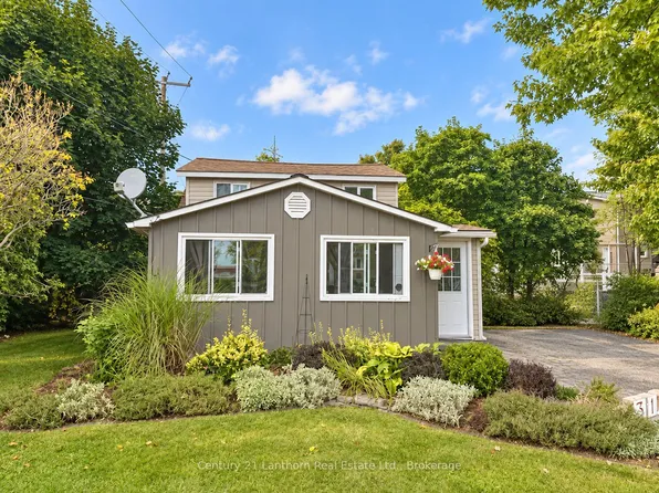 314 2nd Ave, Prince Edward County, ON K0K 3L0