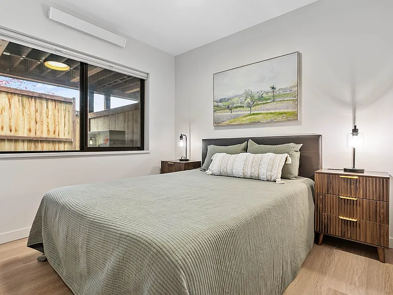 2517 Vallette St #101 — Photo 15