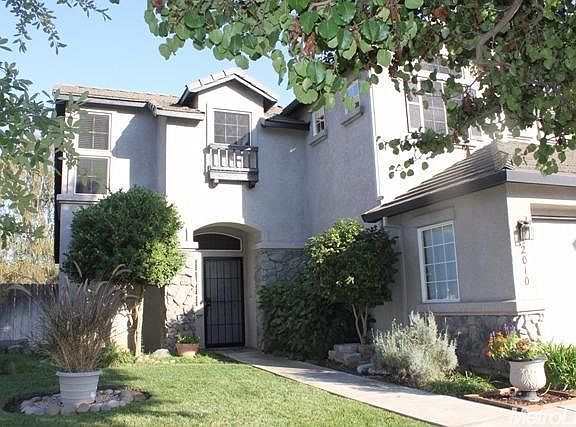 2nd image of 2010 Zoe Ln