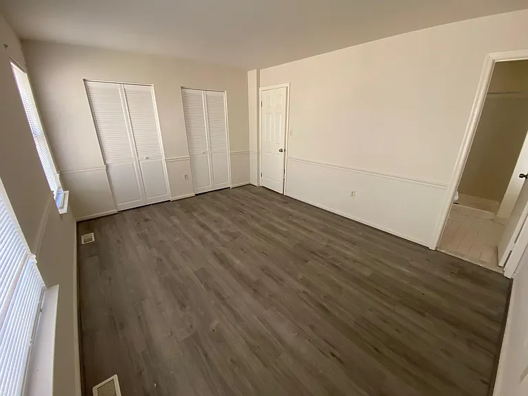 18222 Fox Chase Cir — Photo 13
