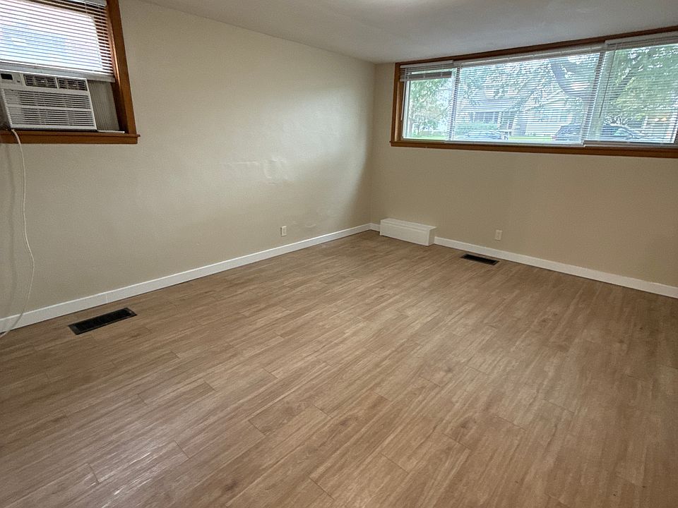 1st image of 1318 B St APT 2