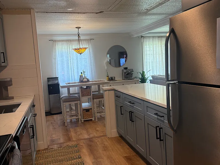 4144 Royal Manor Blvd — Photo 10
