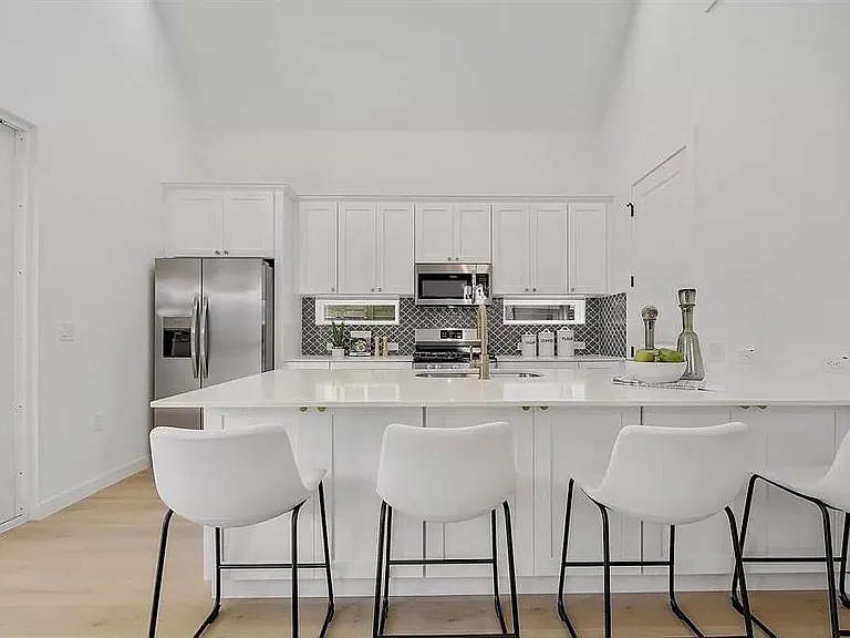 920 Cardinal Ln #2 — Photo 12
