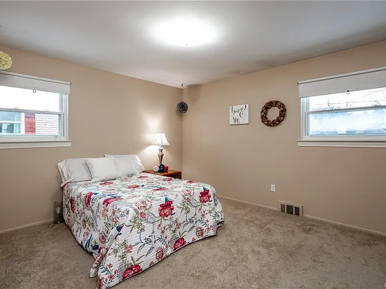 15236 Willowbrook Ln — Photo 31