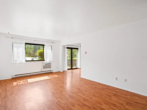 77 Kennedy Drive #77, Bridgeport, CT 06606