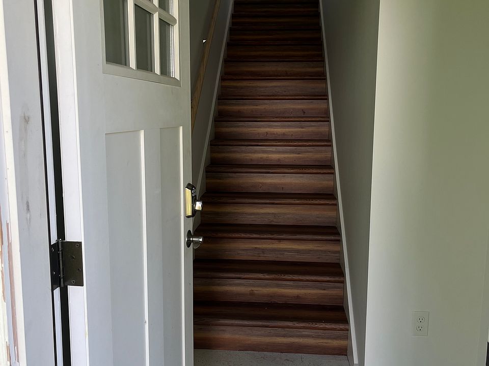 Entryway and stairs