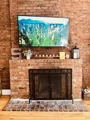 Rented by Buchbinder & Warren | media 19