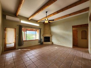 2 Isidro Rd, Santa Fe, NM 87508