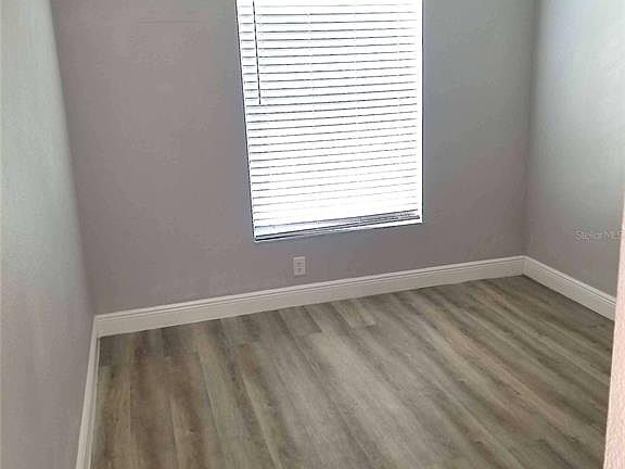 4th image of 721 Foster Ave
