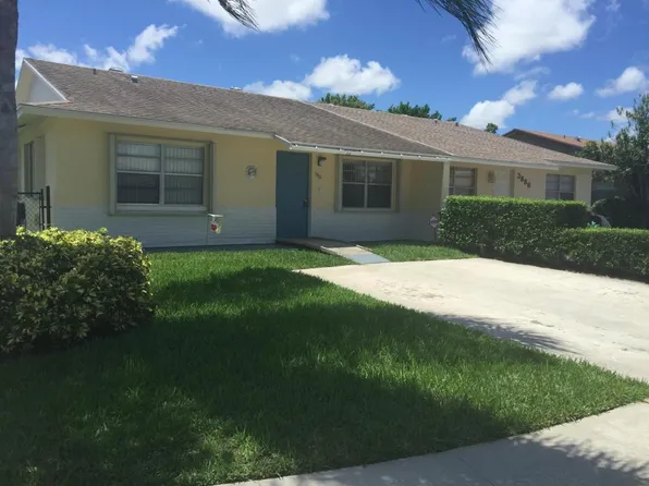 3884 Wilshire St, West Palm Beach, FL 33403
