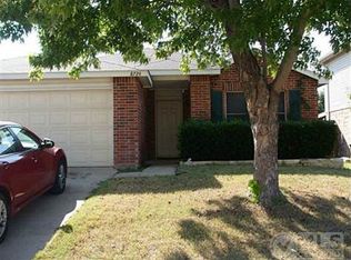 8724 Stonebriar Ln, Fort Worth, TX 76123