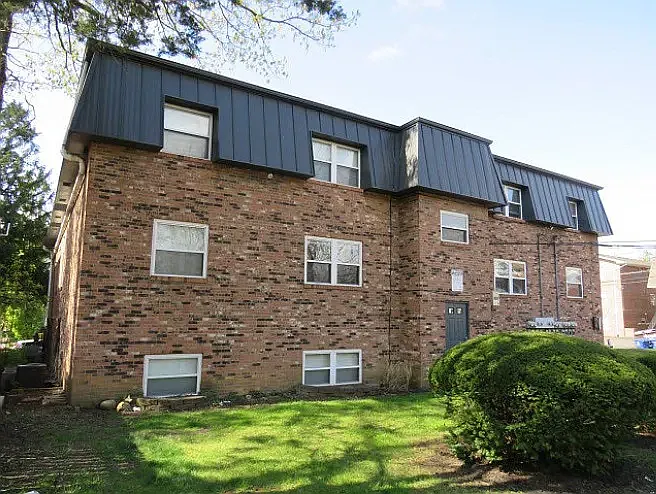 360 E Northwood Ave