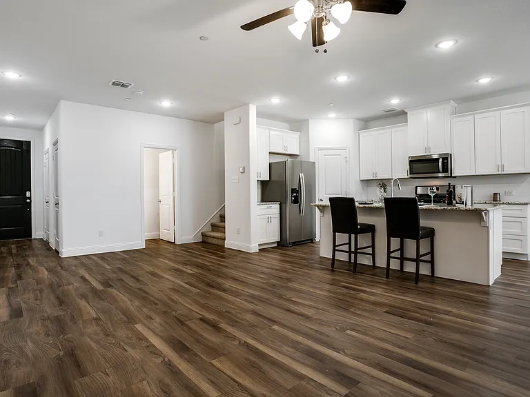 4809 Pasadena Dr — Photo 11