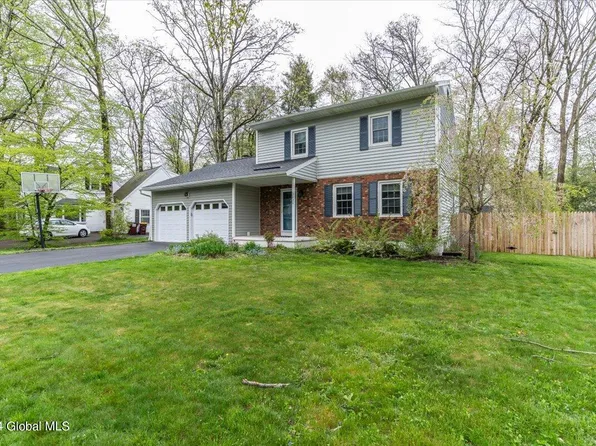 3038 Williamsburg Drive, Schenectady, NY 12303