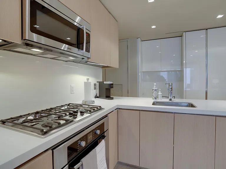 925 H St NW #313 — Photo 2