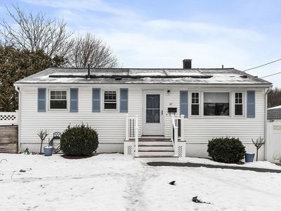 67 Wedgemere Dr, Lowell, MA, 01852