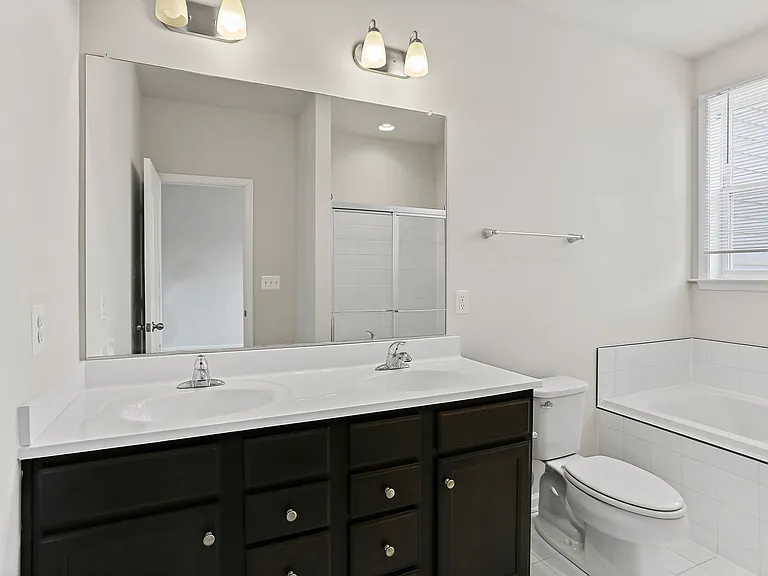 1016 Highpoint Trl — Photo 5