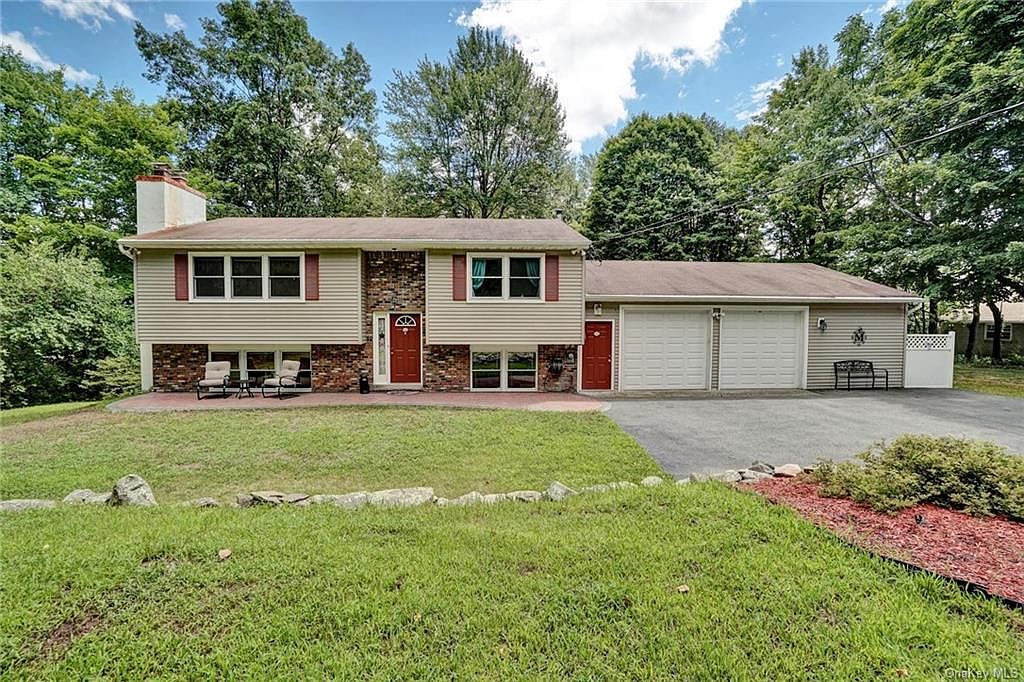 14 East Rd, Wallkill, NY 12589 Zillow