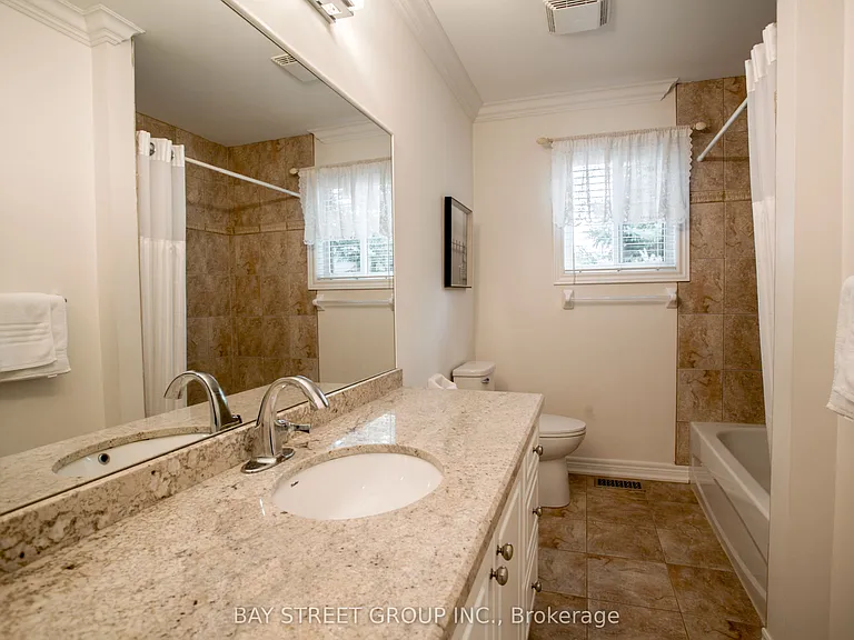 722 A Lake Dr S — Photo 17