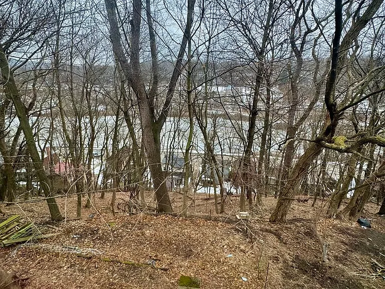 470-474 Spang Ave — Photo 57