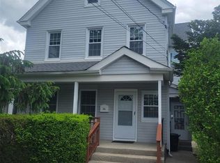 36 Lee Ave, Hicksville, NY 11801
