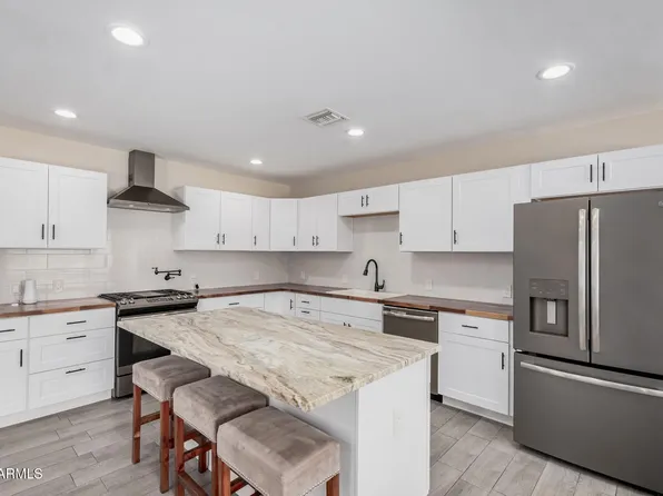 3516 E EARLL Drive, Phoenix, AZ 85018